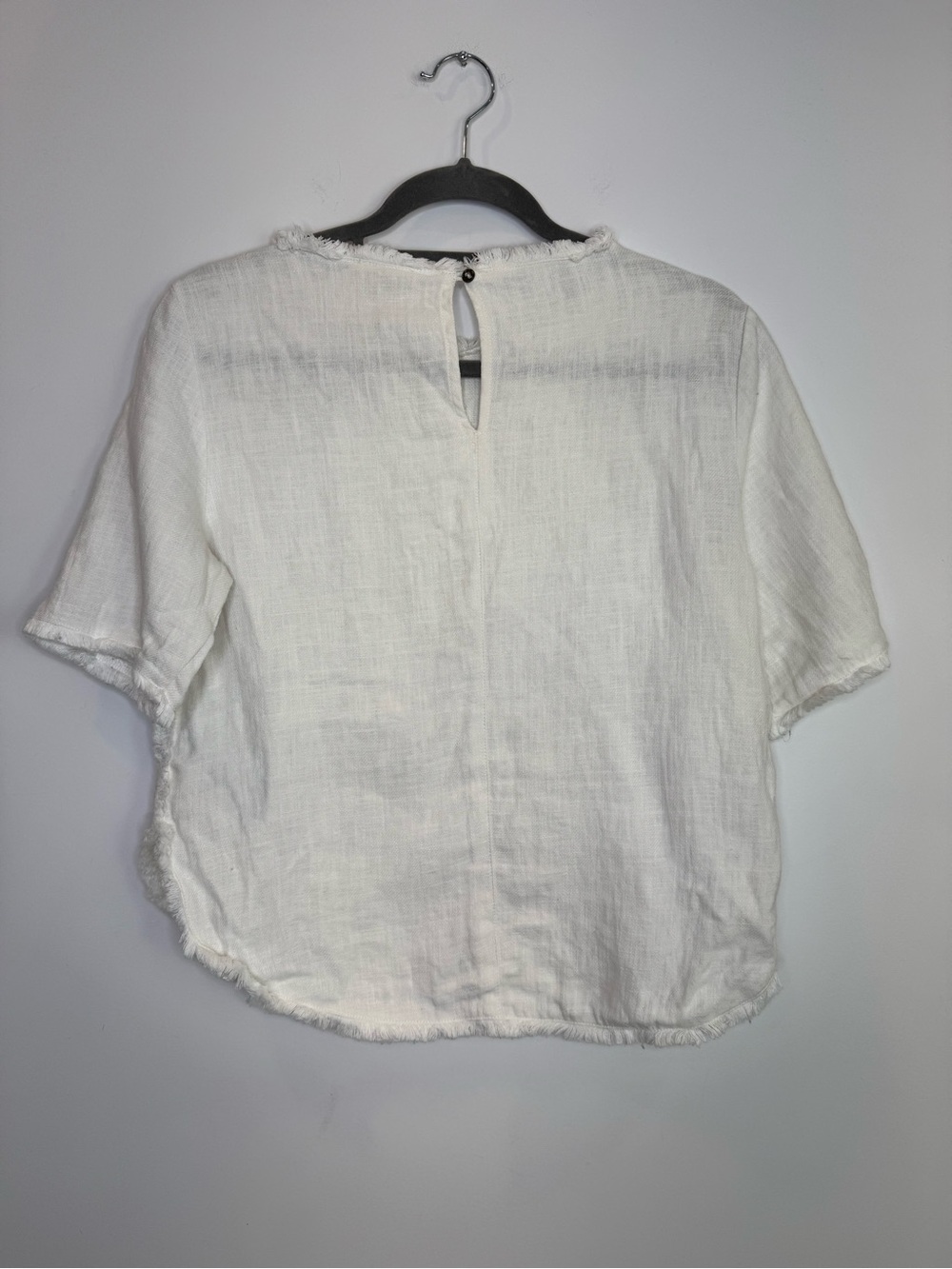 Everly White Short-Sleeve Frayed-Trim Linen Top - Picture 7 of 7